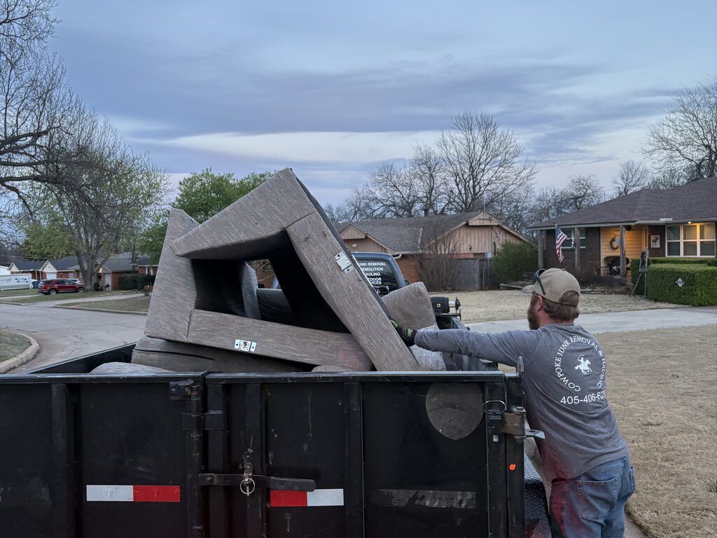 couch and furniture removal Oklahoma City OK